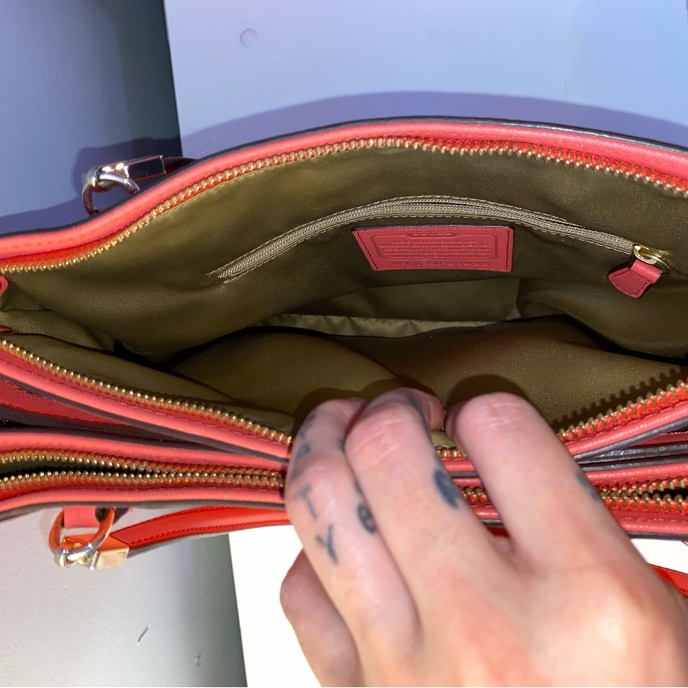 Coach bag - Picture 10 of 16